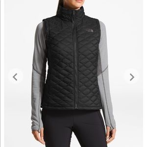 The North Face Thermoball Vest - NWT